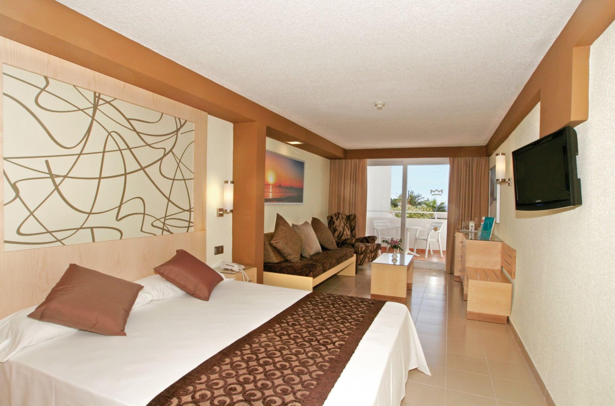 Riu La Mola Hotel Playa Migjorn Buitenkant foto