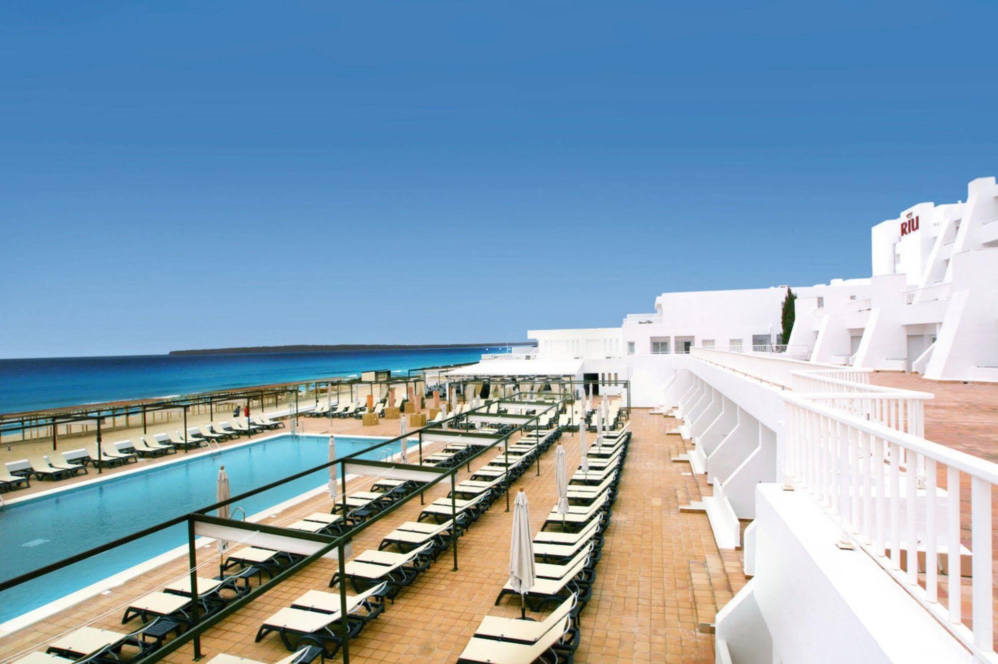 Riu La Mola Hotel Playa Migjorn Buitenkant foto